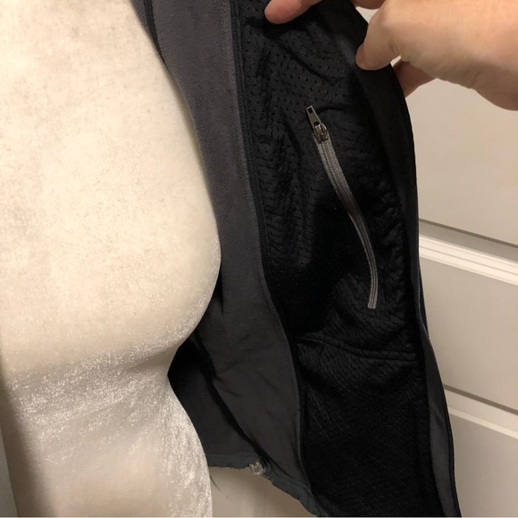 Ll Bean ladies windbreaker raincoat size small - Picture 5 of 7